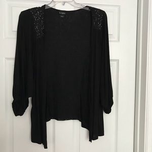 Black light weight throw